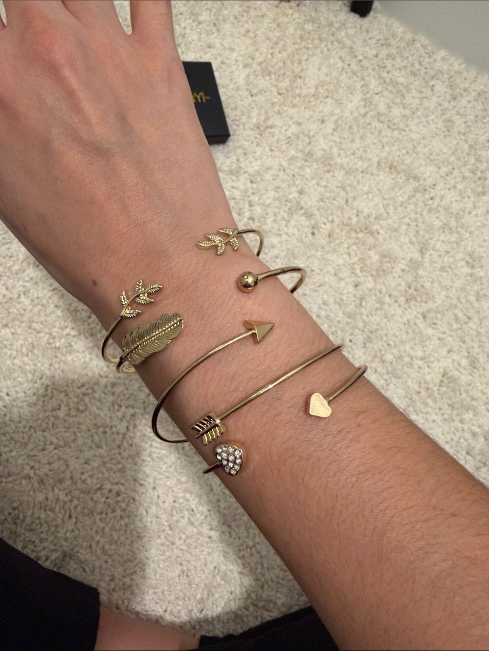 Gold Tone Women's Stackable Arrow & Heart Bangle Bracelet Set